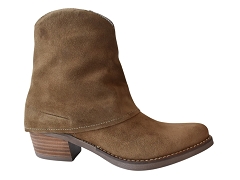 PATRICIA MILLER 6907 . 47859<br>Marron