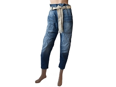  P0K9BQ2W6E<br>JEANS  